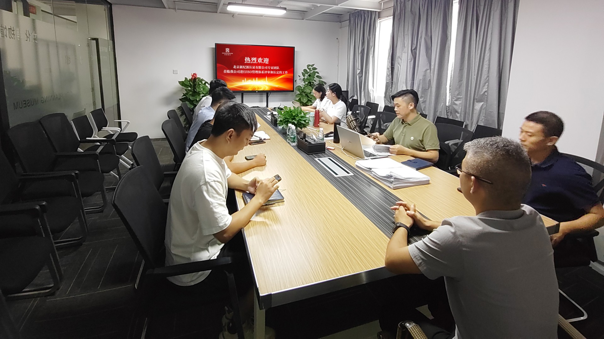 深圳鼎晟展覽設(shè)計(jì)有限公司再次通過(guò)ISO管理體系認(rèn)證